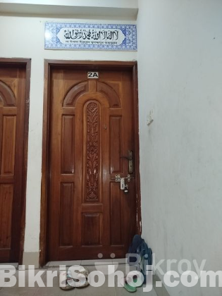 650 Sft Flat (দোতালা, Mirpur -6 Prime Location.